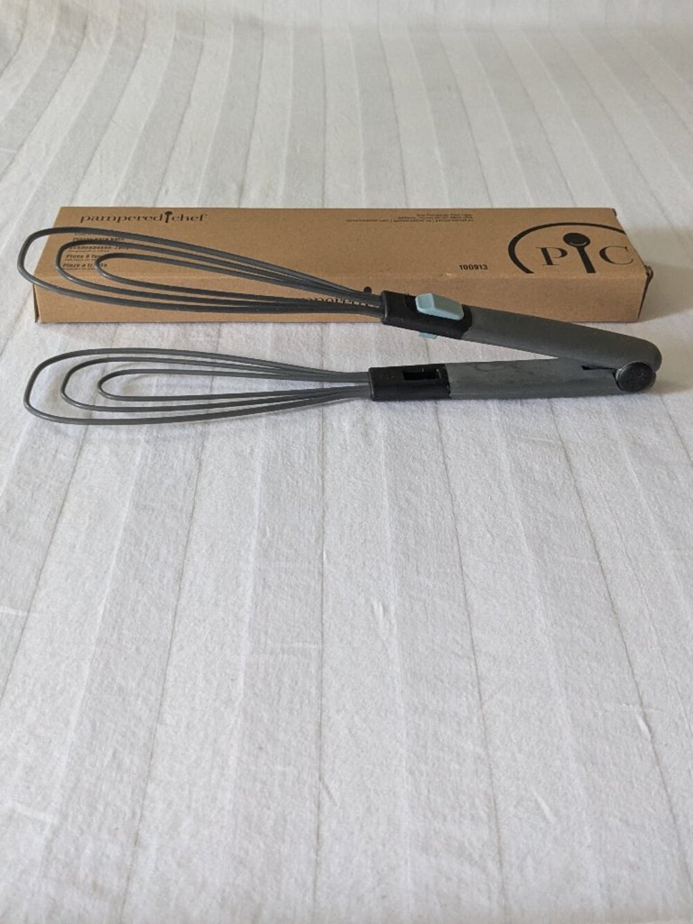 NEW Pampered Chef Multipurpose Flat Whisk Tongs - Picture 14 of 14